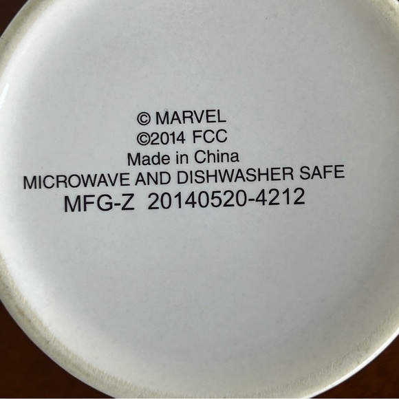 MARVEL Avengers Assemble Mug Hulk Captain America Thor Iron Man 2014 - Picture 9 of 9